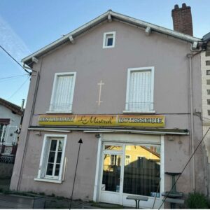 bar restaurant